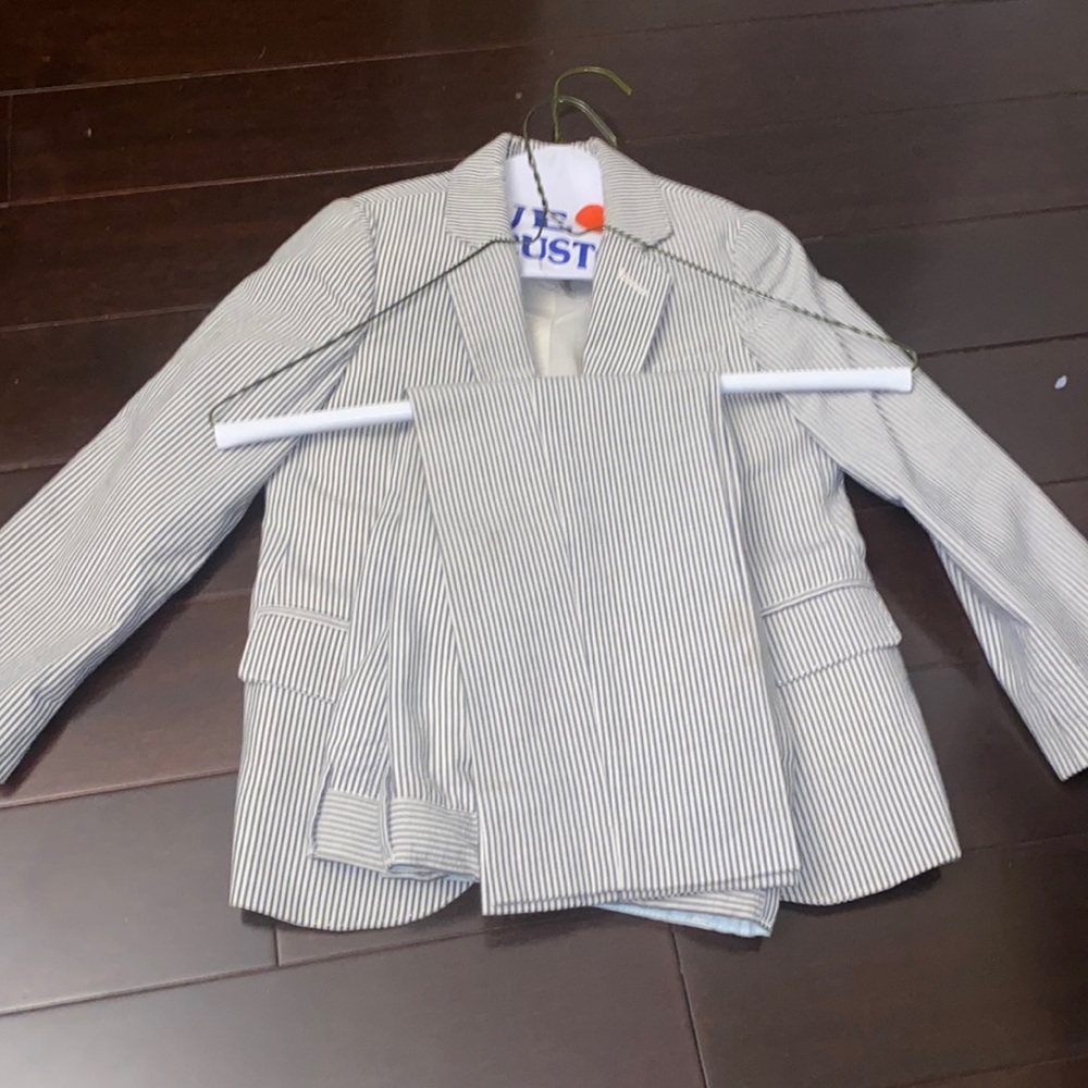 Jcrew crew cuts ludlow size 4 seersucker suit
